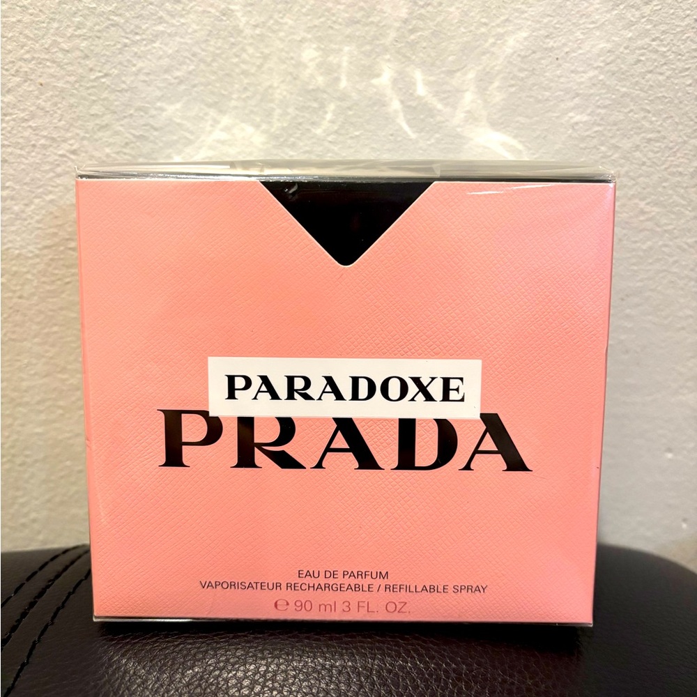 Prada Paradoxe Perfume